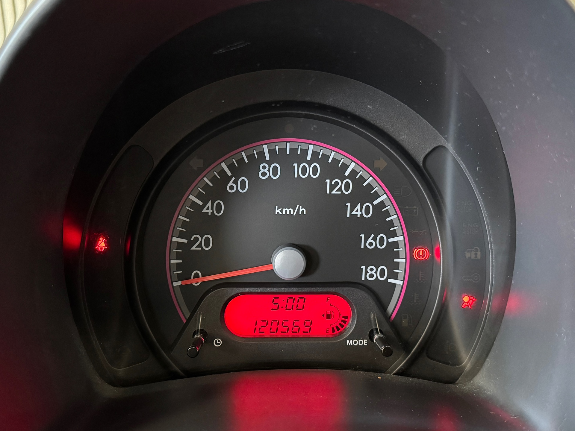45469945-18.jpg