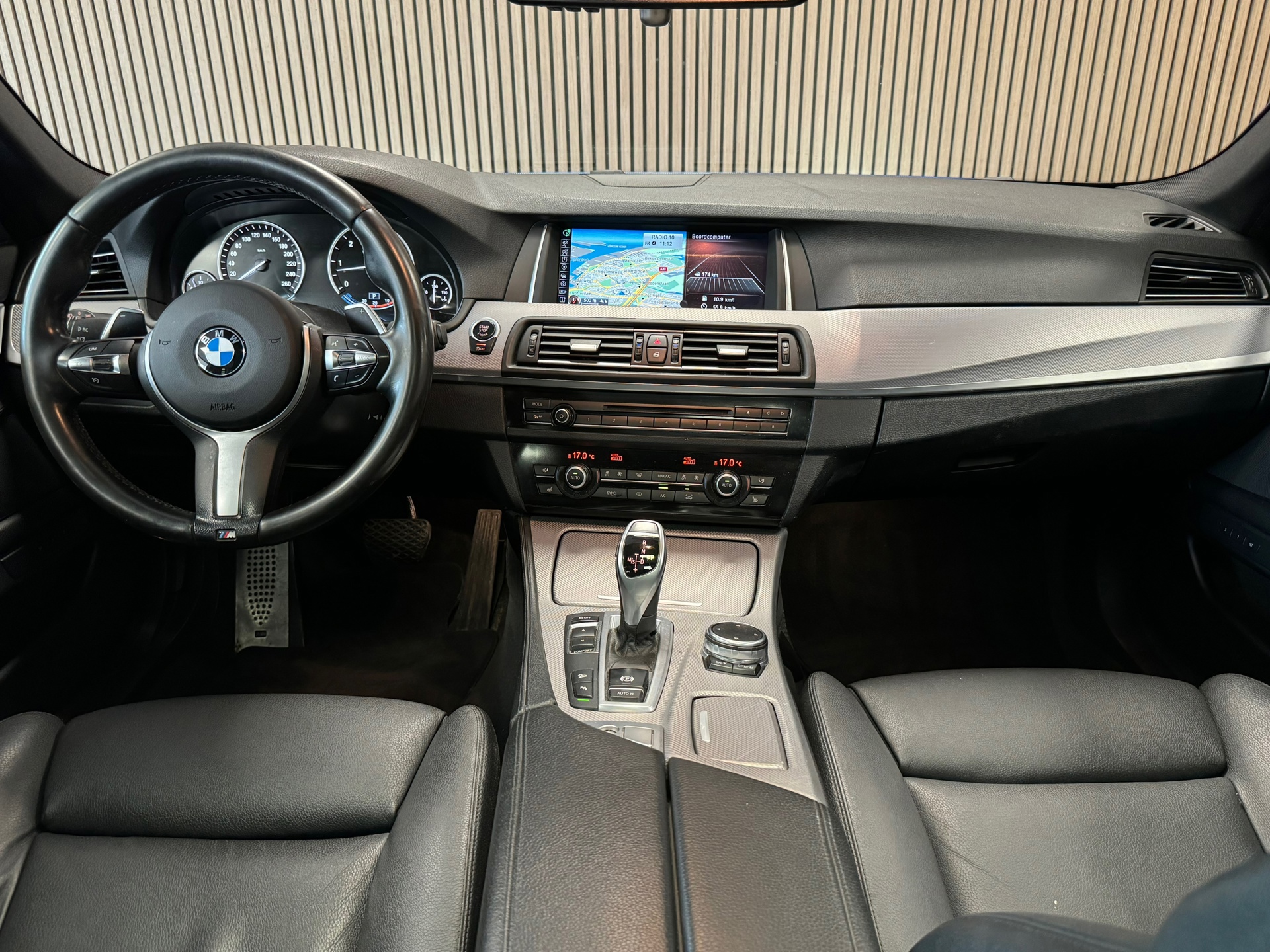 46502761-19.jpg