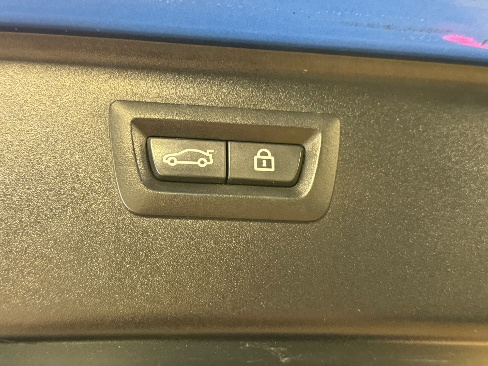 46502761-22.jpg