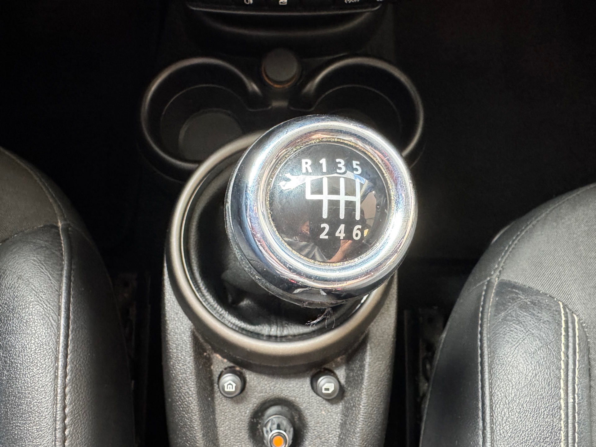 46524575-26.jpg