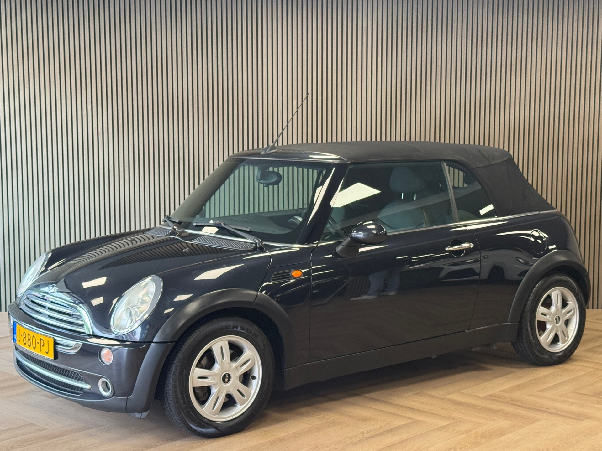 46805638-18.jpg