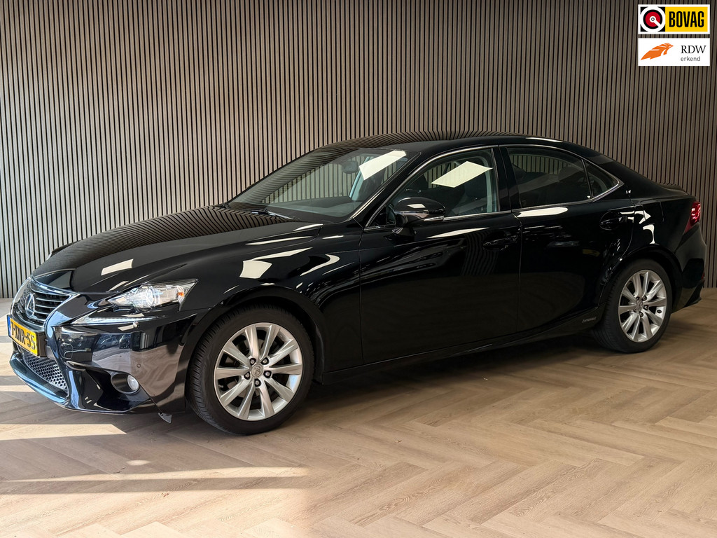 52406520-33.jpg